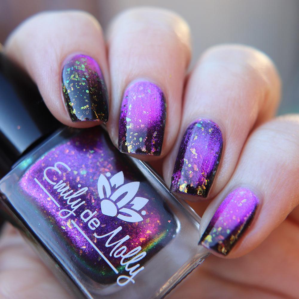 Emily de Molly | Familiar Magic