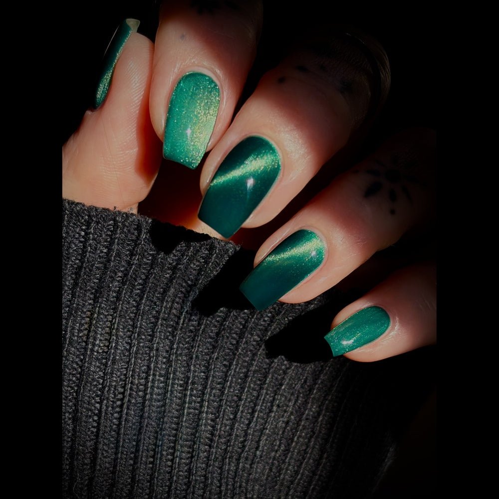 Arcana Lacquer | A Certain Shade of Green