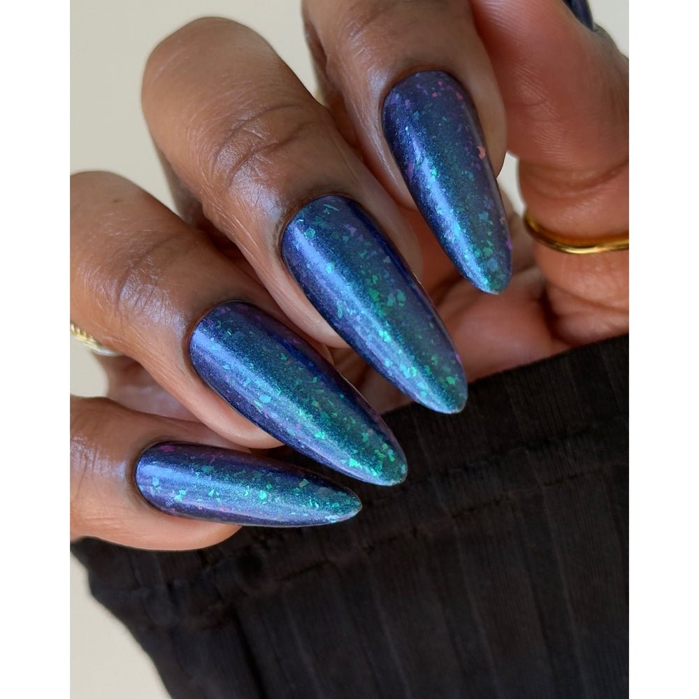 Raven Lacquer | Pretty Little Sting