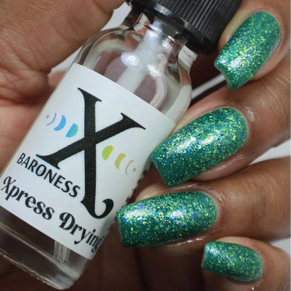 Xpress Spray by Baroness X | Holiday Forest