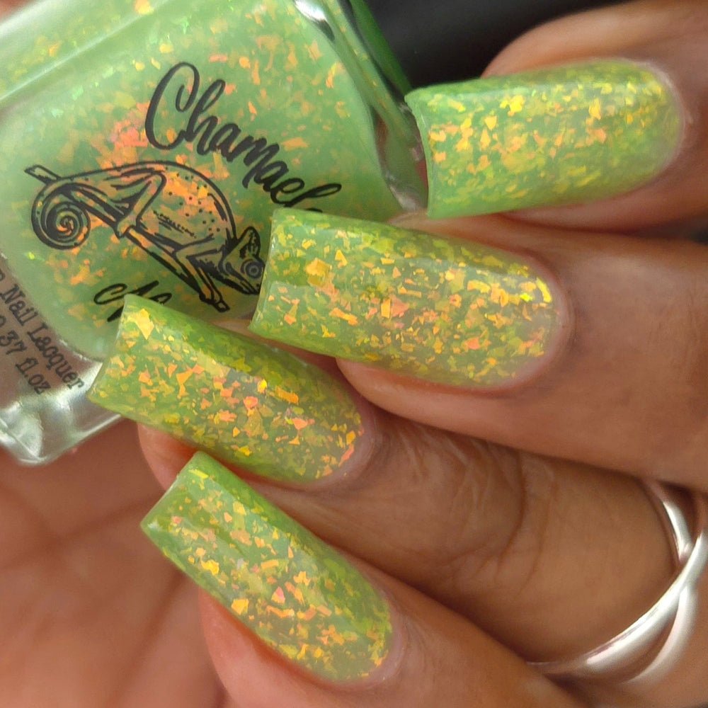Chamaeleon Nails | The Sunwoven Vale