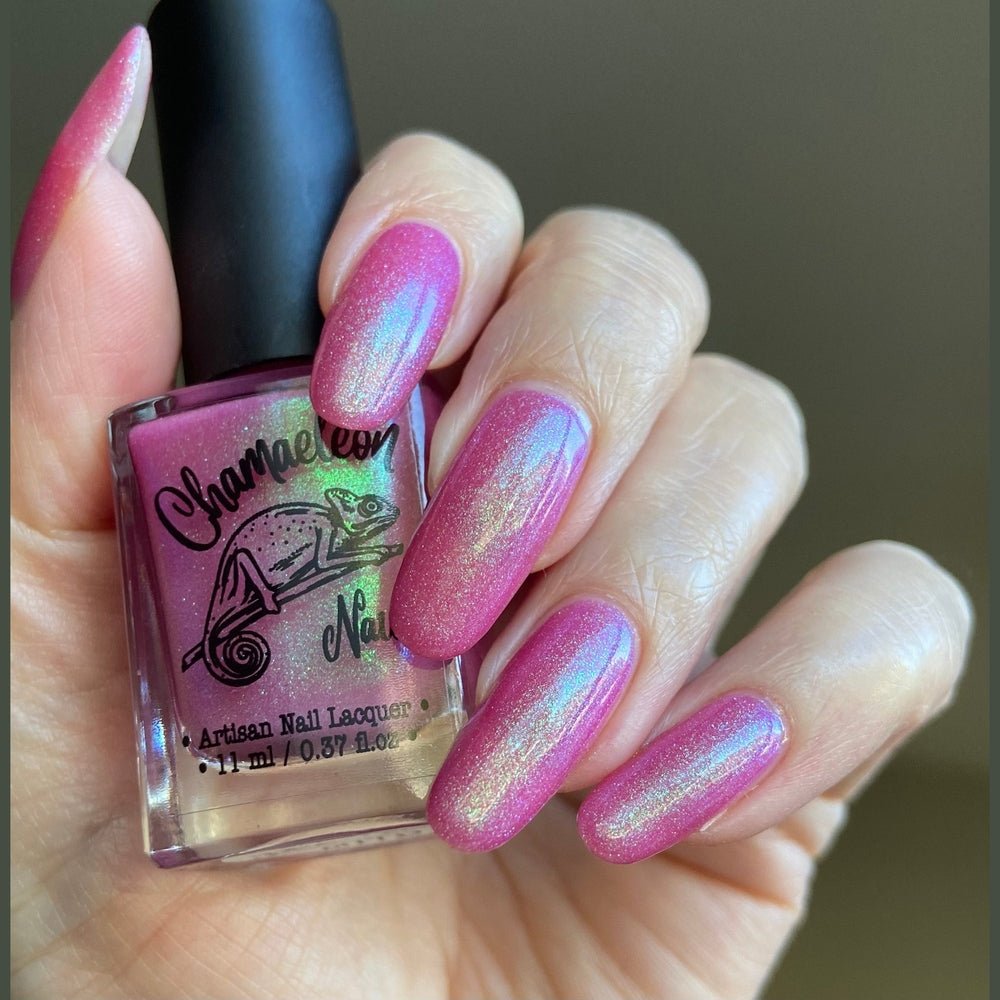 Chamaeleon Nails | The Sweetest Bite