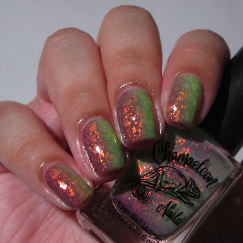 Chamaeleon Nails | The Sunwoven Vale