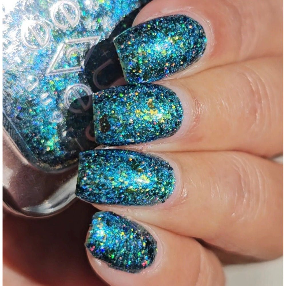 Beaux Rêves Lacquer | Frutiger Aero