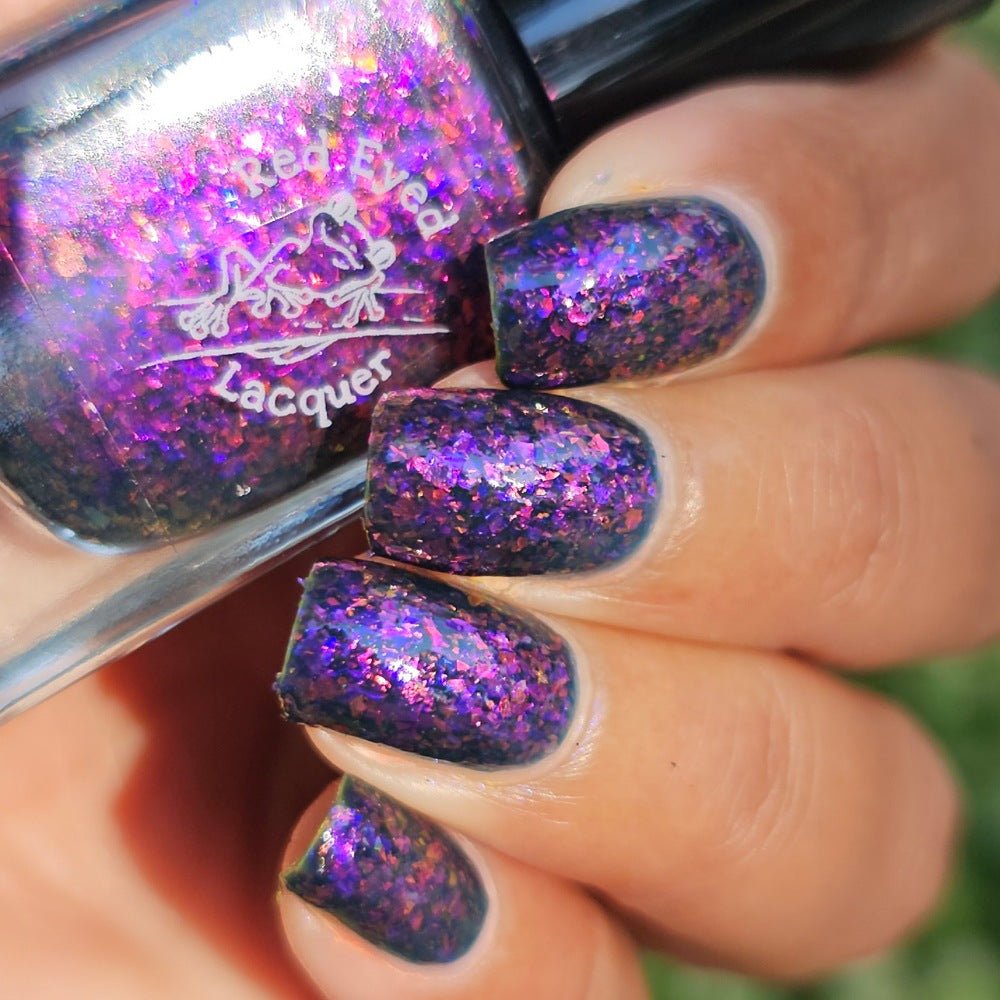 Red Eyed Lacquer | Gwi Ma