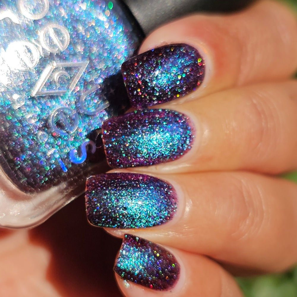 Beaux Rêves Lacquer | Self-Reflection
