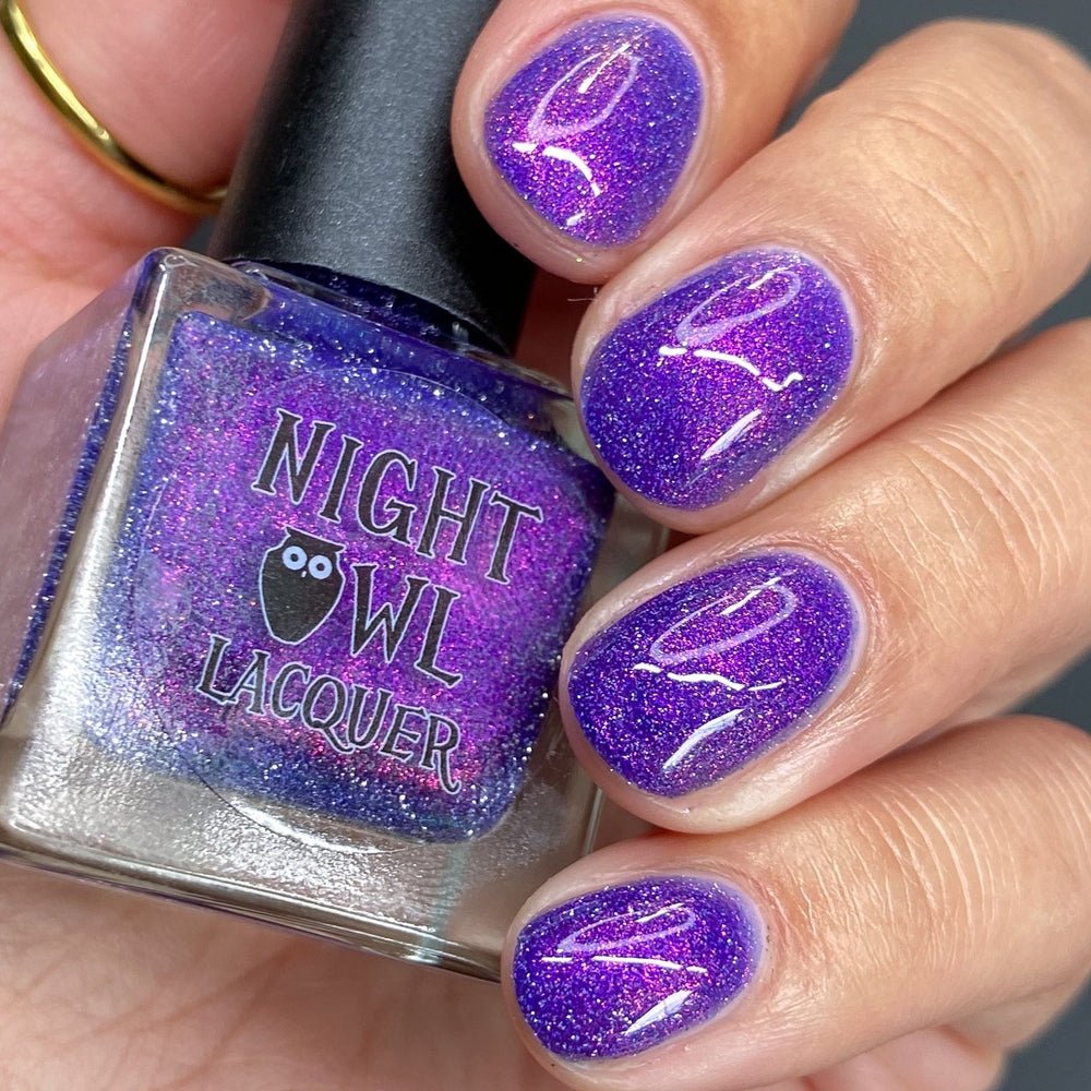 Night Owl Lacquer | Remembering in the Wrong Direction