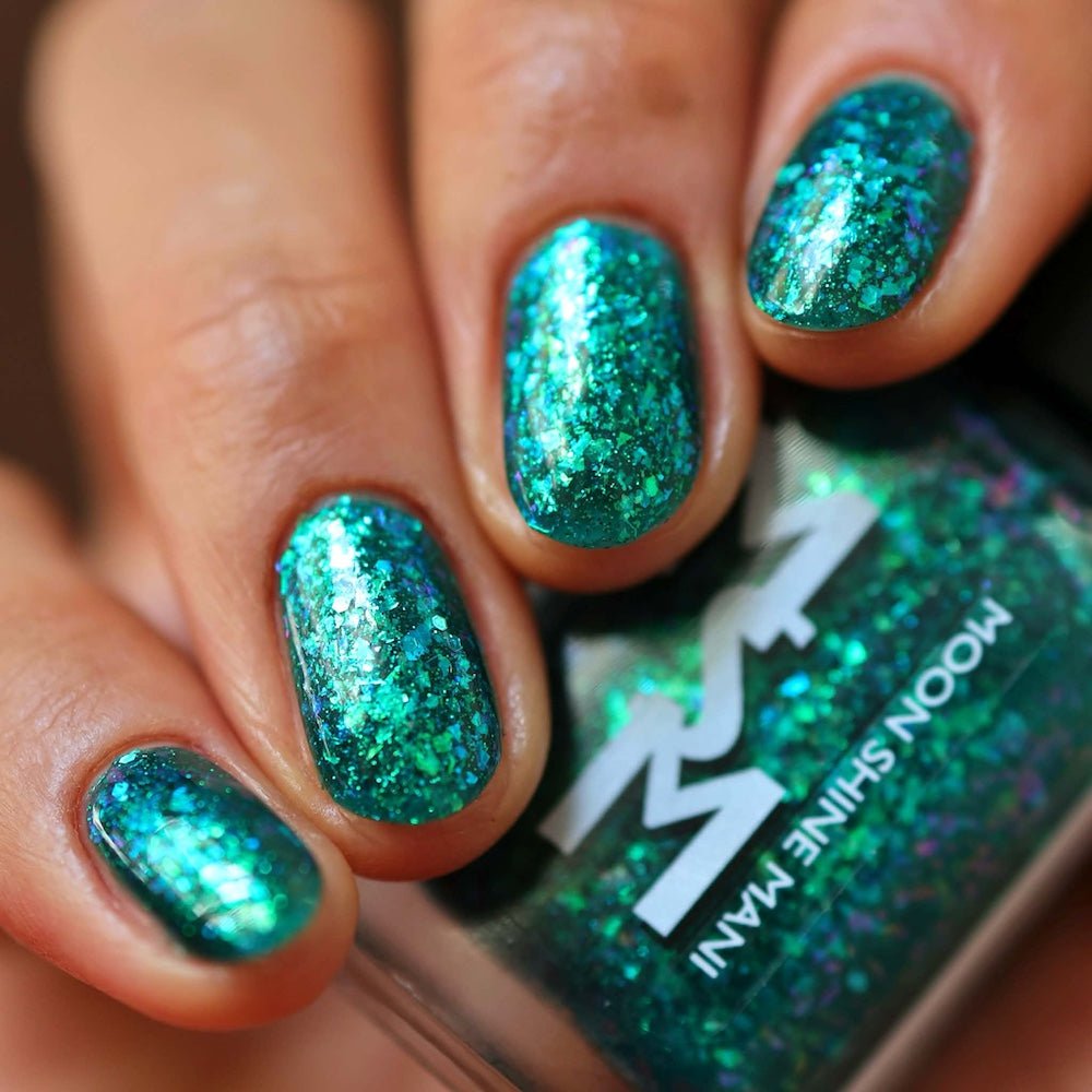 Moon Shine Mani | Aviar