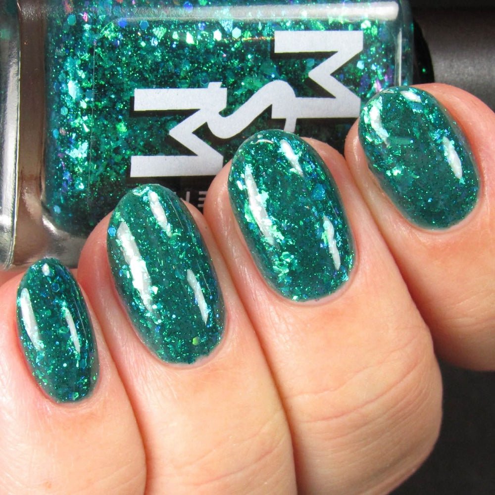 Moon Shine Mani | Aviar