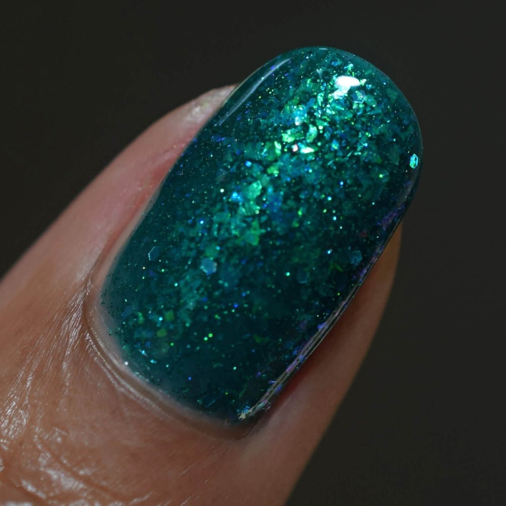 Moon Shine Mani | Aviar