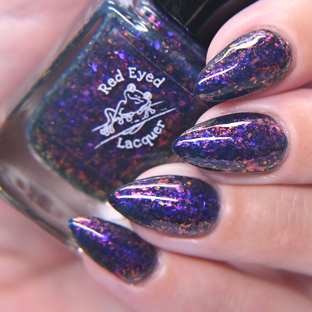 Red Eyed Lacquer | Gwi Ma