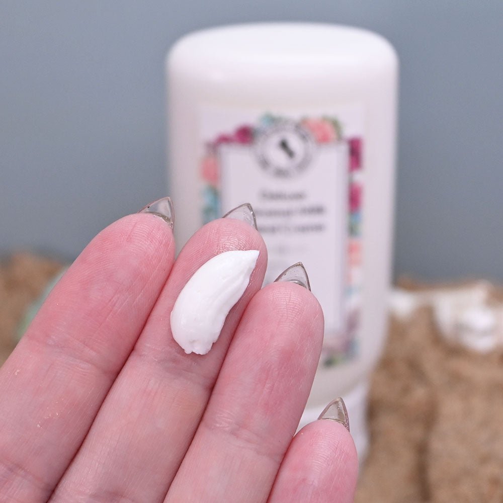 Unicorn Magic Skincare | Deluxe Coconut Milk Handcreme scented in Dole Whip