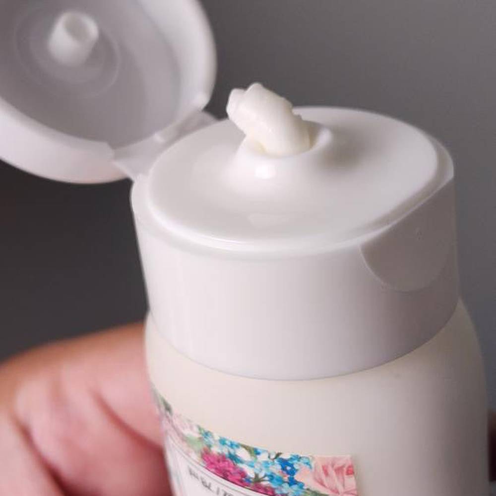 Unicorn Magic Skincare | Deluxe Coconut Milk Handcreme scented in Cashmere Glow