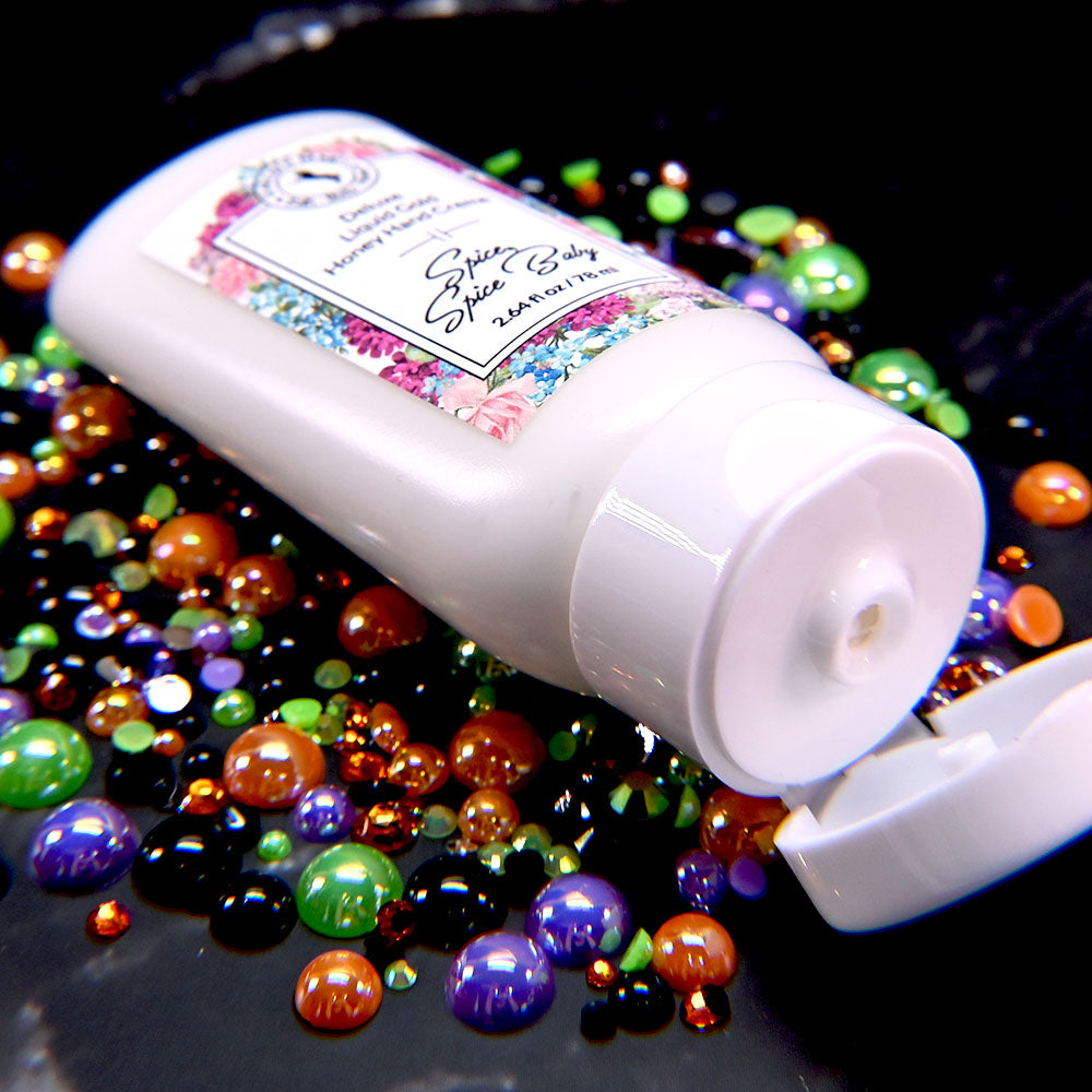 Unicorn Magic Skincare | Deluxe Liquid Gold Honey Handcreme scented in Spice, Spice Baby.
